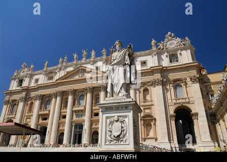 Statue of St Paul with lineup at Saint Peters Papal Basilica in Rome Italy Stock Photo