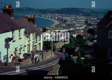 View of the north shore beach, bay and esplanade of the Victorian resort of Llandudno, Conwy, Noth Wales Stock Photo