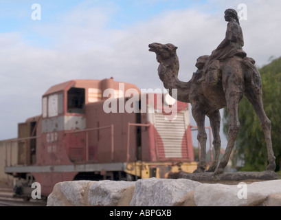 STATUE  AND ENGINE, COMMONWEALTH RAILWAY MUSEUM, PORT ADELAIDE, ADELAIDE, SOUTH AUSTRALIA, Stock Photo