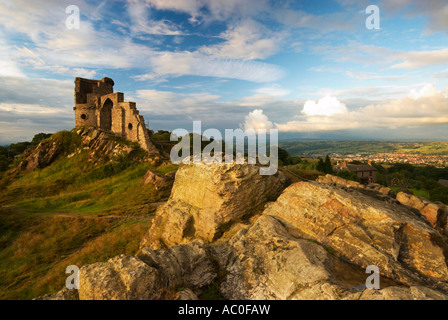 Ruins At Mow Cop On The Cheshire Staffordshire Border UK Stock Photo