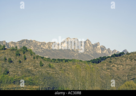 CHINA SIMATAI The Great Wall of China as seen outlined along the ridge of nearby mountains in the rural Simatai region Stock Photo