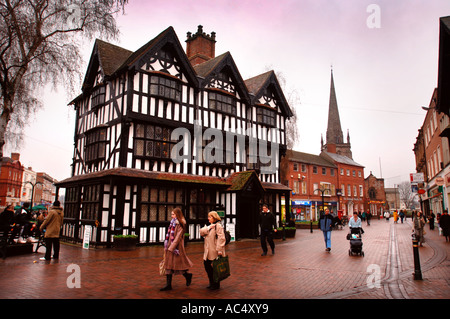 THE OLD HOUSE IN HEREFORD HIGH TOWN