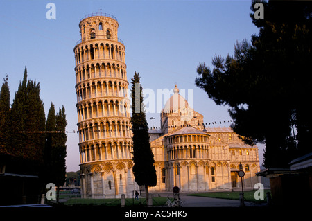 THE LEANING TOWER OF PISA ITALY 1991
