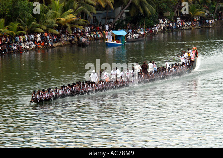 ARANMULA BOAT RACE ON UTHRUTTATHI DAY DURING ONAM FESTIVAL IN KERALA Stock Photo