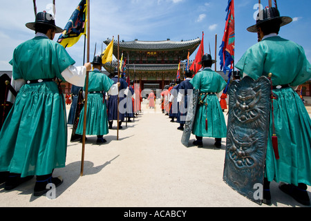 Ceremonial Royal Guard Gyeongbokgung Palace Seoul Korea Stock Photo