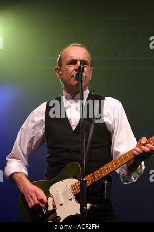 Francis Rossi Status Quo singing at Towerlands Braintree Stock Photo