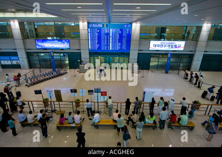 People Waiting Arrivals Area Grand Incheon International Airport ICN Seoul  South Korea Stock Photo - Alamy