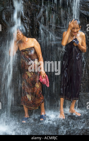 Two elderly Cambodians washing Stock Photo