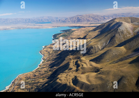 Lake Ohau and Ben Ohau Range Stock Photo - Alamy