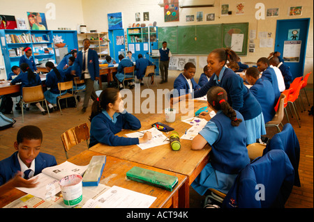 Girls in a Nelspruit high school during an art class Nelspruit ...