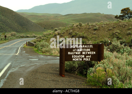 45th Parallel sign in Yellowstone National Park, Wyoming Stock Photo