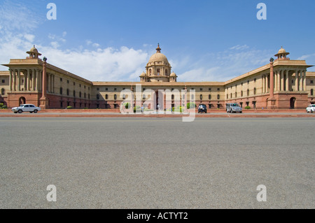 A wide angle view of the Secretariat buildings (south block) on Raisina Hill. Stock Photo