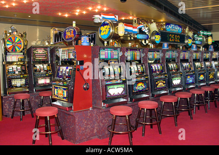 Real casino slot machines online