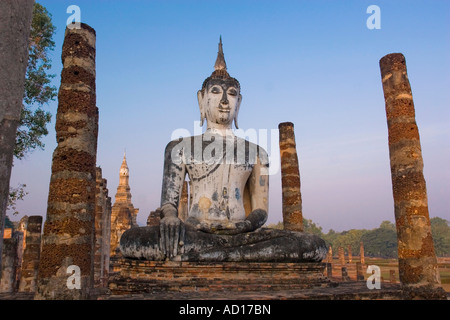 Seated Buddha, Wat Mahathat, Sukhothai Historical Park, Sukhothai, Thailand Stock Photo