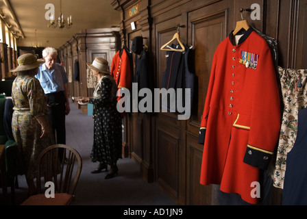 Royal Hospital Chelsea. Chelsea Pensioners living quarters London SW3 2006 2000s With guests before the annual Founders Day parade HOMER SYKES Stock Photo