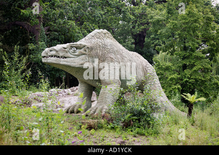Megalosaurus dinosaur model. Crystal Palace Park, Sydenham, Bromley, London, England, UK Stock Photo