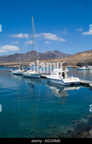 dh  MORROJABLE FUERTEVENTURA Pleasure craft and yachts at marina in harbour morro jable Stock Photo