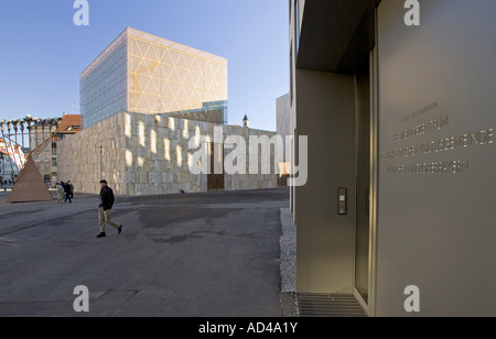 Jewish synagogue at Jakobsplatz in Munich downtown, Bavaria, Germany Stock Photo