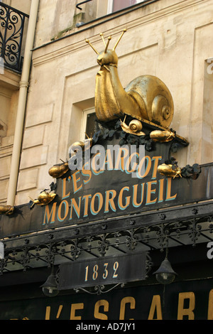 The famous L'Escargot Montorgueil Restaurant 38 rue Montorgueil Paris, France Stock Photo