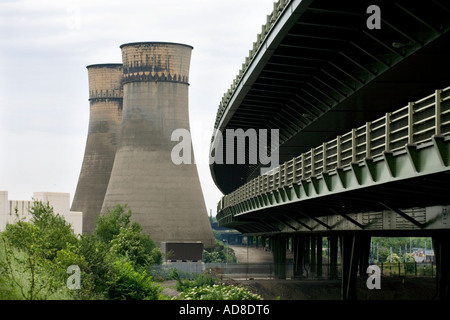 Tinsley cooling towers in Sheffield UK next to the viaduct carrying the M1 motorway Stock Photo