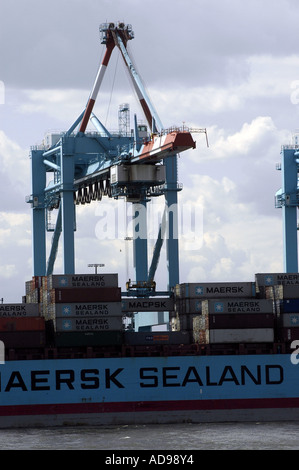 Ships loading in Port Elizabeth New Jersey Stock Photo