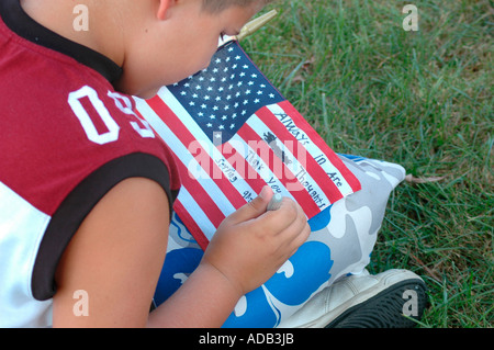 Friends and family grieving at memorial for 14 Marines Killed in Iraq by IED all from Ohio reserve unit in Brook Park Ohio Stock Photo