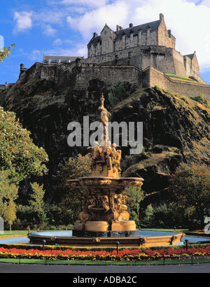 The ornate Ross Fountain, with Edinburgh Castle beyond, from Princes Street Gardens, Edinburgh, Lothian, Scotland, UK. Stock Photo
