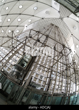 Elevator grande arche hi res stock photography and images Alamy