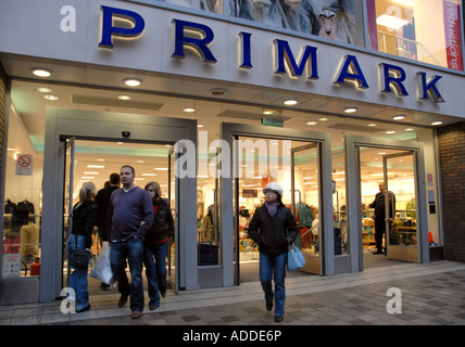 Last Minute Christmas Shopping at Primark, Sauchiehall Centre, Glasgow. Scotland. December Stock Photo