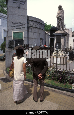 Argentine people, visiting Recoleta Cemetery, Recoleta Cemetery, Recoleta District, Buenos Aires, Buenos Aires Province, Argentina, South America Stock Photo