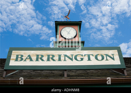 Barrington, Illinois / Metra Train Station to and from Chicago Stock