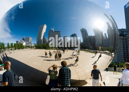 Tourists & Chicago Bean Sculpture / Millennium Park Stock Photo