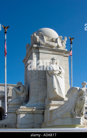 Christopher Columbus Memorial Fountain outside Union Station in Washington D C Stock Photo