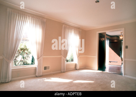 Pittsburgh, PA, USA Showcase Home Interior, Luxury Empty Living Room Stock Photo