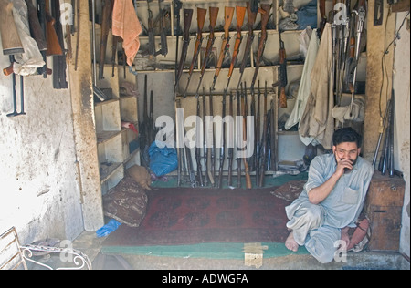 Gunshop in Darra Pakistan Stock Photo