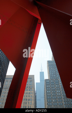 SCULPTURE Chicago Illinois Alexander Calder Flamingo sculpture Chicago Federal Center plaza Sears Tower viewed through art Stock Photo