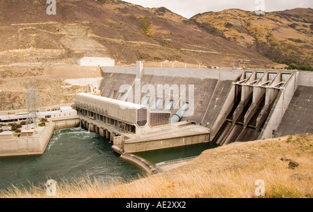 clyde river dam on south island new zealand Stock Photo