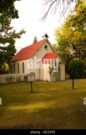 historic early pioneer church of st paul's in arrowtown Stock Photo