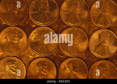 Small change: Rows of American copper pennies lined up, Maine USA Stock Photo