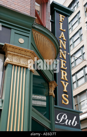 Ohio Cuyahoga County,Cleveland,East 4th Fourth Street,Flannerys Pub,Irish,restaurant restaurants food dining cafe cafes,entrance sign,design,OH0707290 Stock Photo