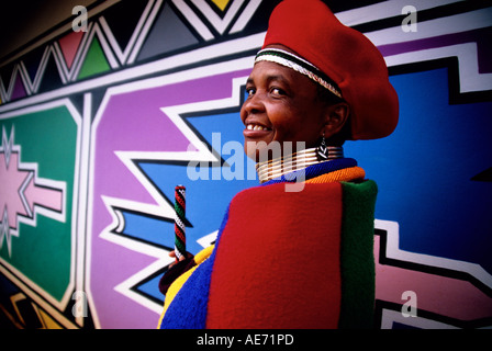 Ndebele artist Esther Mahlangu at her shop near Middelberg in Mpumalanga province, South Africa Stock Photo