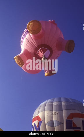 UP UP AND AWAY 01 hot air balloon festival in weston park telford england THIS IS 1 OF 2 SIMILAR PICS AND 1 OF 200 TOTAL PICS Stock Photo