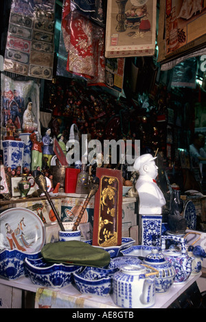 Antique shop Cat Street Hong Kong Stock Photo