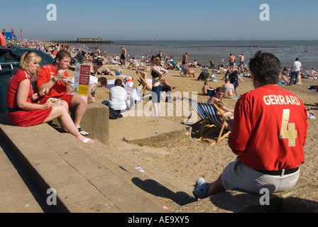 Stephen Gerrard England's football captain 2006 wore a red number 4 shirt. English football 2006 World Cup game. fan Southend on Sea 2000s HOMER SYKES Stock Photo