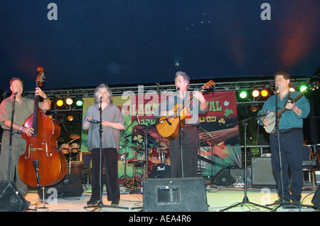 Work of the Weavers A Tribute to American Popular Music Stock Photo