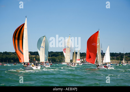 2007 Cowes Week Regatta Sailing in the Solent past Royal Yatch Squadron Stock Photo