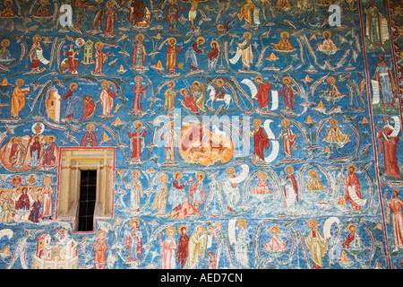 Frescoes on outside wall, Voronet Monastery, near Gura Humorului, Bucovina, Moldavia, Romania Stock Photo