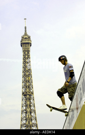 anticipation expectation Matthias Ringstrom stockholm sweden professinal pro skateboarder swedish lg action sports event Stock Photo