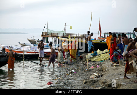 Ritual morning bath. Assi Ghat. Ganges river. Varanasi. India Stock Photo