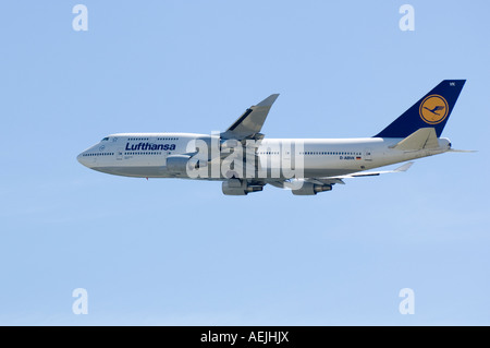 Lufthansa Boeing 747 Stock Photo - Alamy